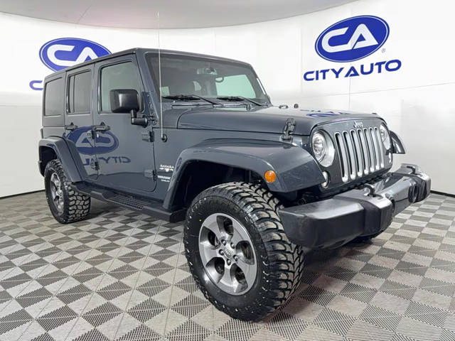 2017 Jeep Wrangler Unlimited Sahara 4WD photo