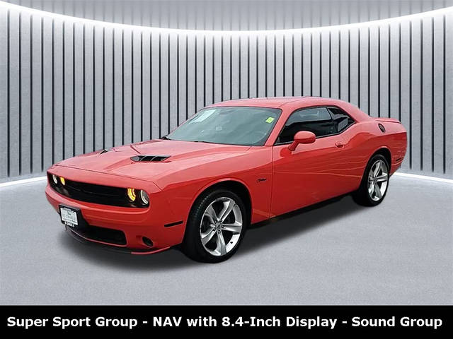2018 Dodge Challenger SXT RWD photo