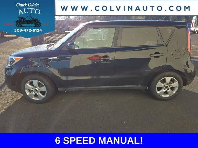 2017 Kia Soul Base FWD photo