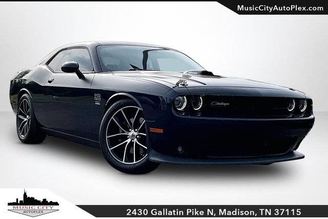 2017 Dodge Challenger 392 Hemi Scat Pack Shaker RWD photo