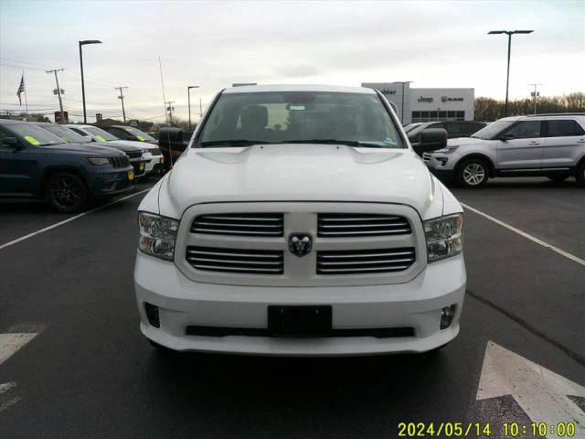 2018 Ram 1500 Express 4WD photo