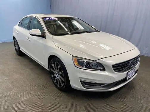 2018 Volvo S60 Inscription Platinum AWD photo