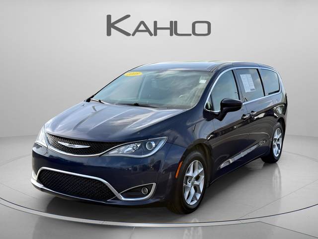 2018 Chrysler Pacifica Minivan Touring Plus FWD photo