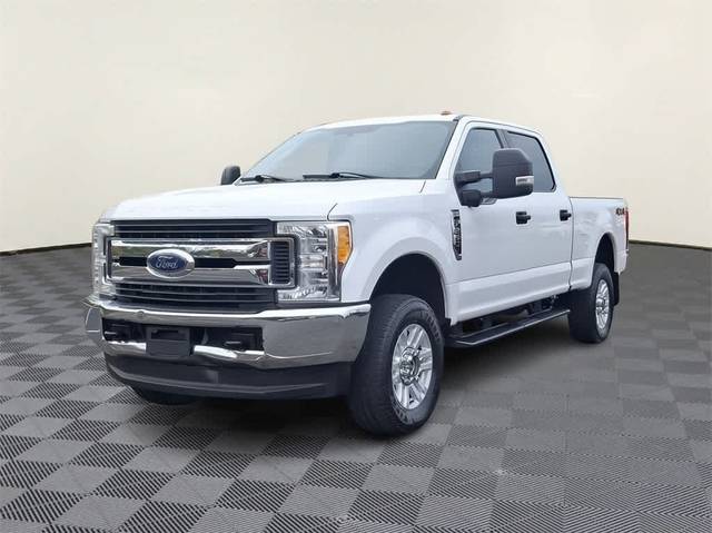 2017 Ford F-250 Super Duty XL 4WD photo