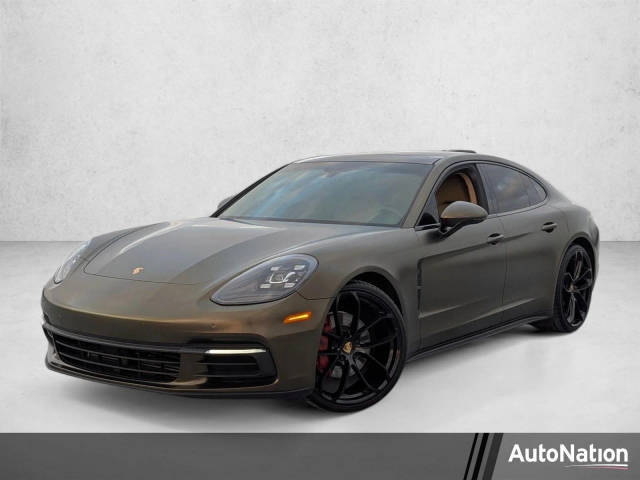 2018 Porsche Panamera 4 AWD photo