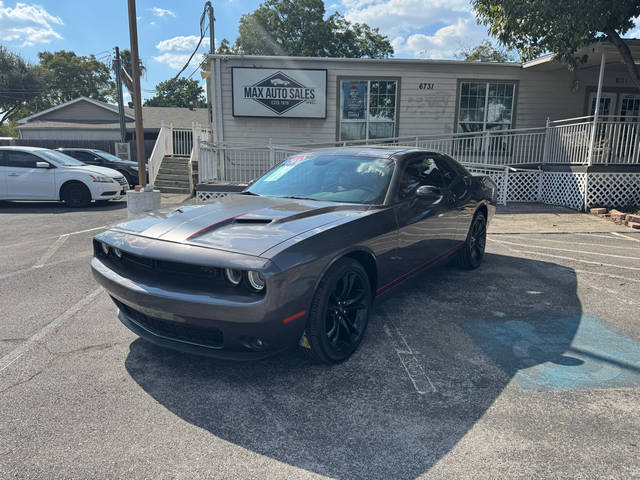 2018 Dodge Challenger R/T RWD photo