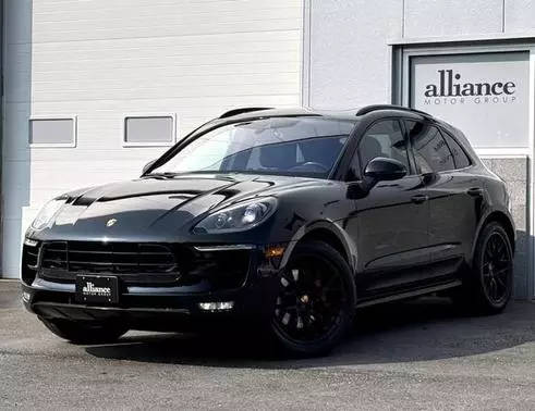 2018 Porsche Macan GTS AWD photo