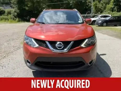 2017 Nissan Rogue Sport SV AWD photo