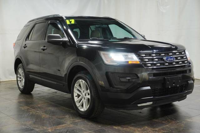 2017 Ford Explorer Base 4WD photo