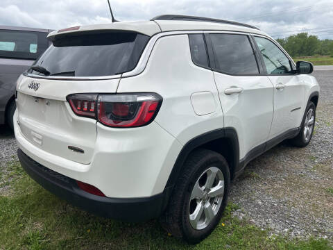 2018 Jeep Compass Latitude 4WD photo