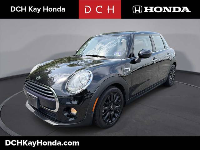 2018 MINI Hardtop 4 Door Cooper FWD photo