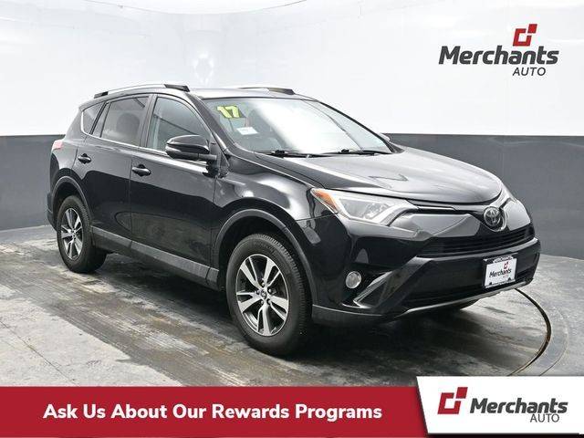 2017 Toyota RAV4 XLE AWD photo
