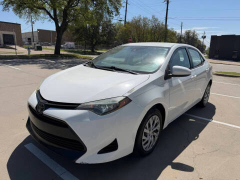 2018 Toyota Corolla LE FWD photo