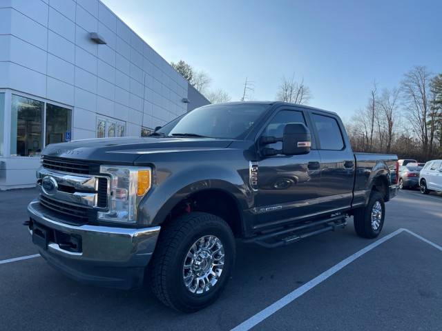 2017 Ford F-250 Super Duty XL 4WD photo
