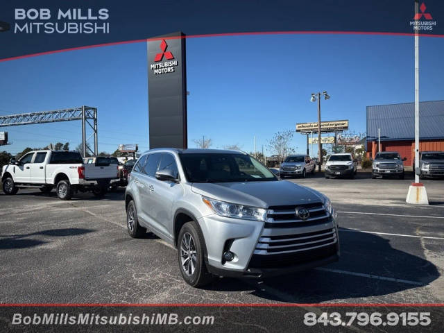 2017 Toyota Highlander XLE FWD photo