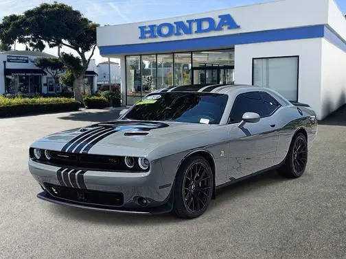 2018 Dodge Challenger R/T Scat Pack RWD photo