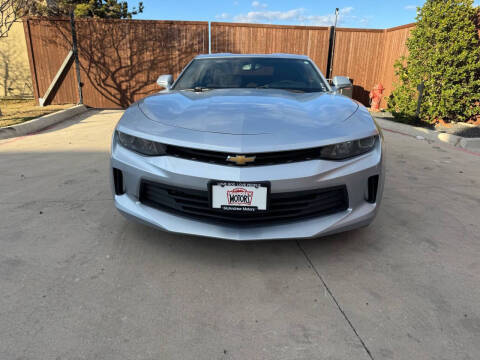 2018 Chevrolet Camaro 1LT RWD photo
