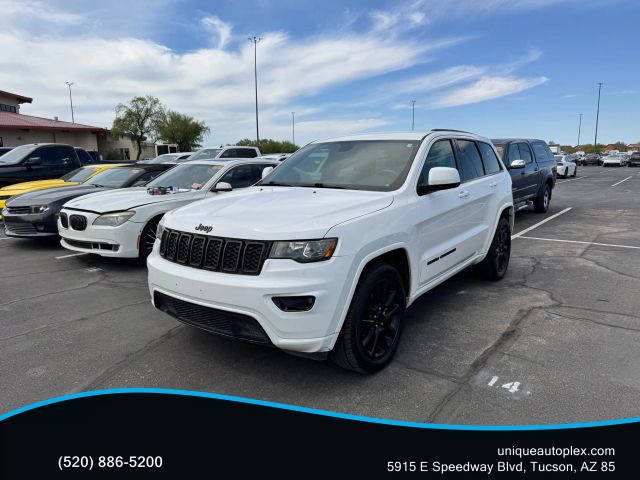 2018 Jeep Grand Cherokee Altitude 4WD photo