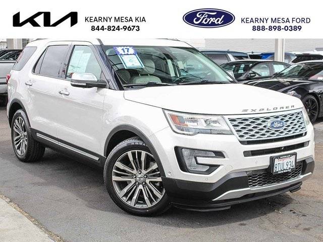 2017 Ford Explorer Platinum 4WD photo