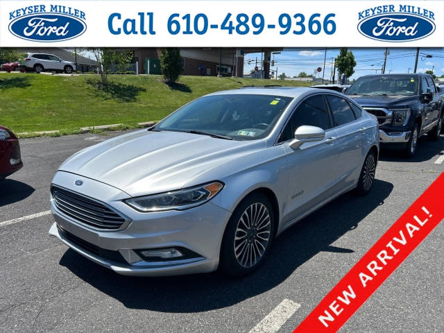 2017 Ford Fusion Hybrid Titanium FWD photo