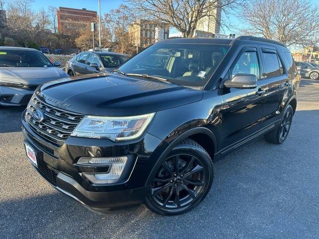 2017 Ford Explorer XLT 4WD photo