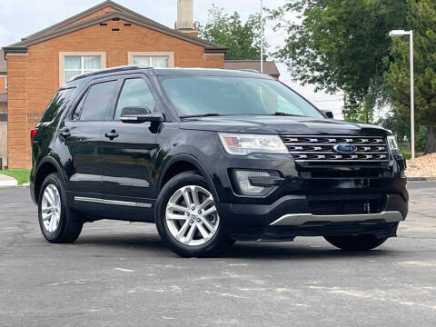 2017 Ford Explorer XLT FWD photo