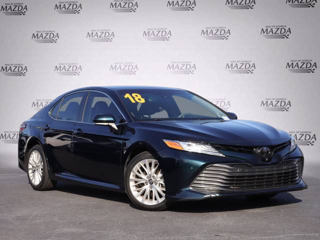 2018 Toyota Camry XLE FWD photo