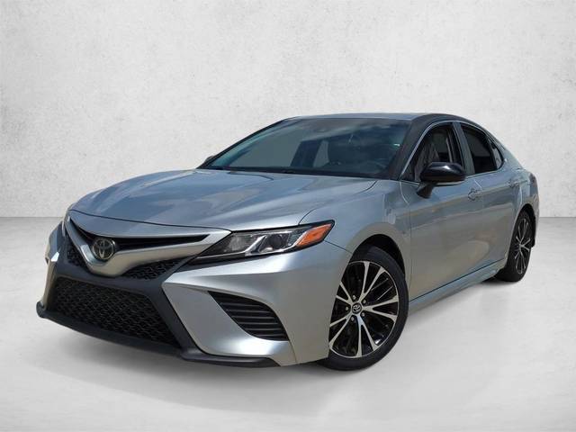 2018 Toyota Camry SE FWD photo