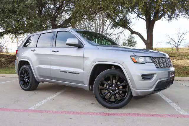 2018 Jeep Grand Cherokee Altitude 4WD photo