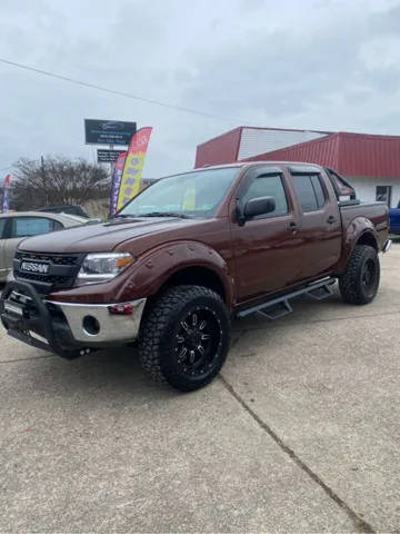 2016 Nissan Frontier SV 4WD photo
