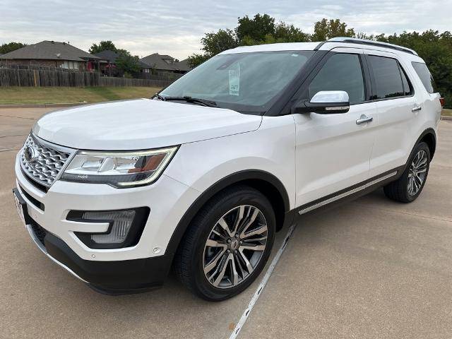 2017 Ford Explorer Platinum 4WD photo