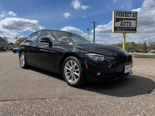 2017 BMW 3 Series 320i xDrive AWD photo