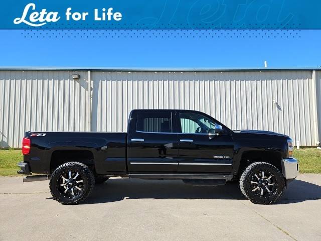 2018 Chevrolet Silverado 2500HD LTZ 4WD photo