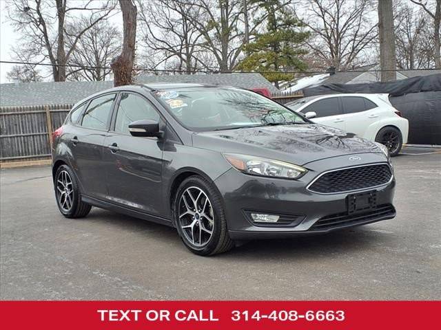 2017 Ford Focus SEL FWD photo