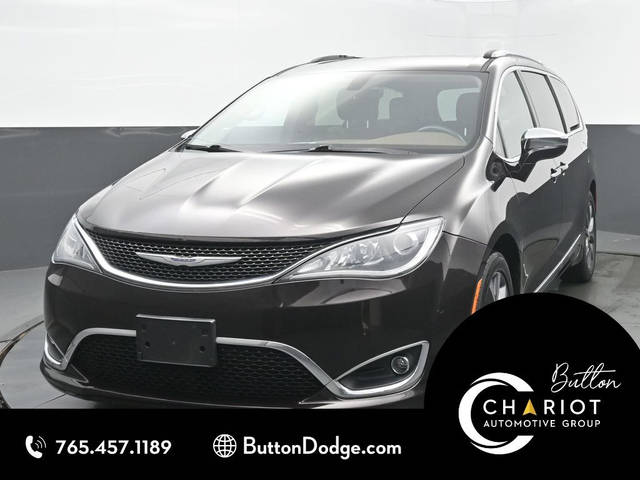 2018 Chrysler Pacifica Minivan Limited FWD photo