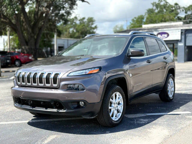 2018 Jeep Cherokee Latitude Plus 4WD photo