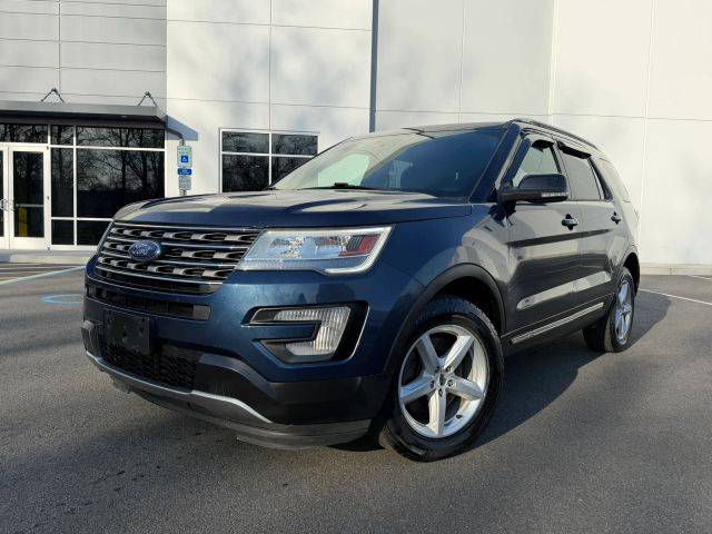 2017 Ford Explorer XLT 4WD photo