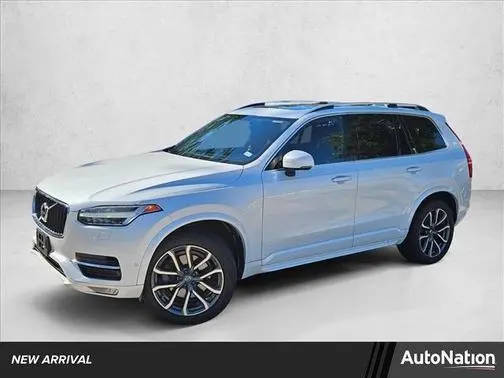 2017 Volvo XC90 Momentum AWD photo