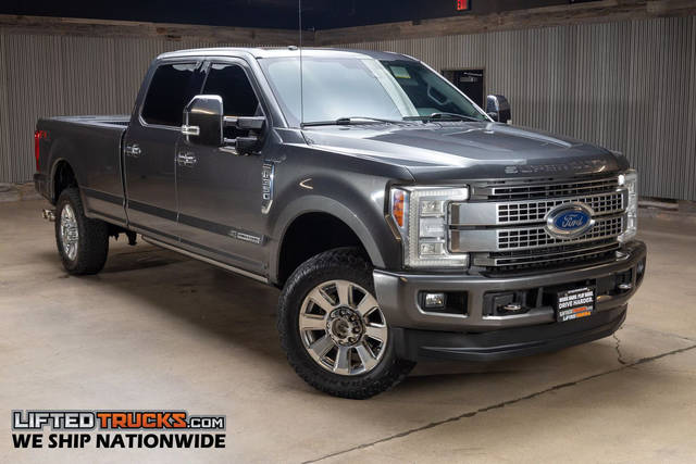 2017 Ford F-350 Super Duty Platinum 4WD photo