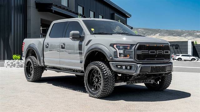 2018 Ford F-150 Raptor 4WD photo