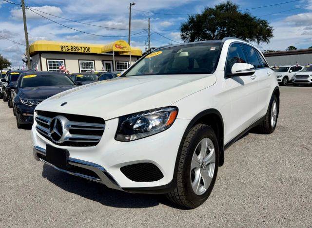 2018 Mercedes-Benz GLC-Class GLC 300 AWD photo