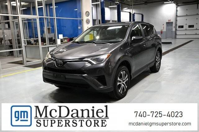 2018 Toyota RAV4 LE FWD photo