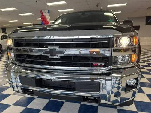 2018 Chevrolet Silverado 2500HD LT 4WD photo