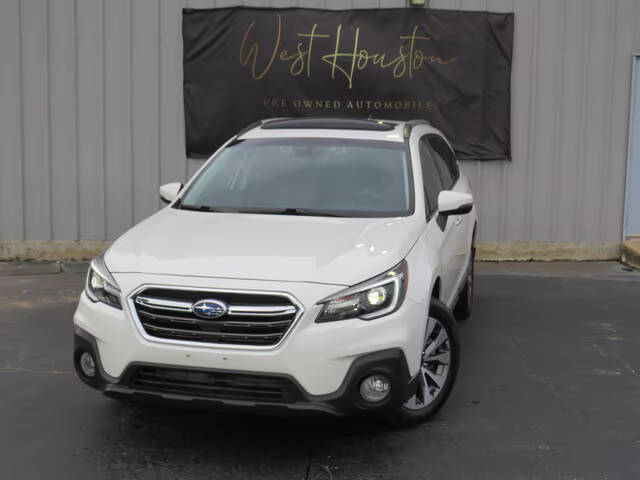 2018 Subaru Outback Touring AWD photo