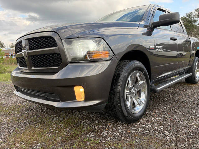 2018 Ram 1500 Express 4WD photo