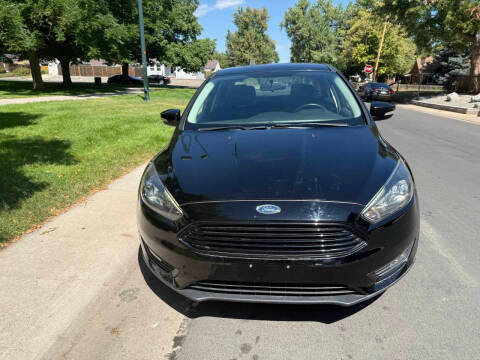 2017 Ford Focus SE FWD photo