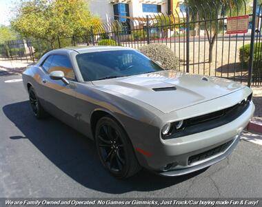 2018 Dodge Challenger SXT RWD photo