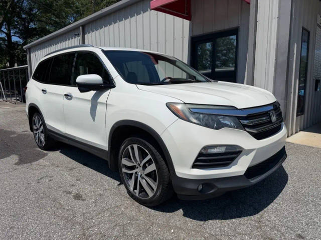 2017 Honda Pilot Touring FWD photo