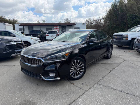 2017 Kia Cadenza Premium FWD photo