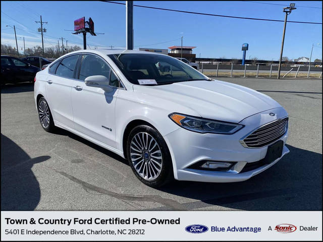 2017 Ford Fusion Hybrid Titanium FWD photo